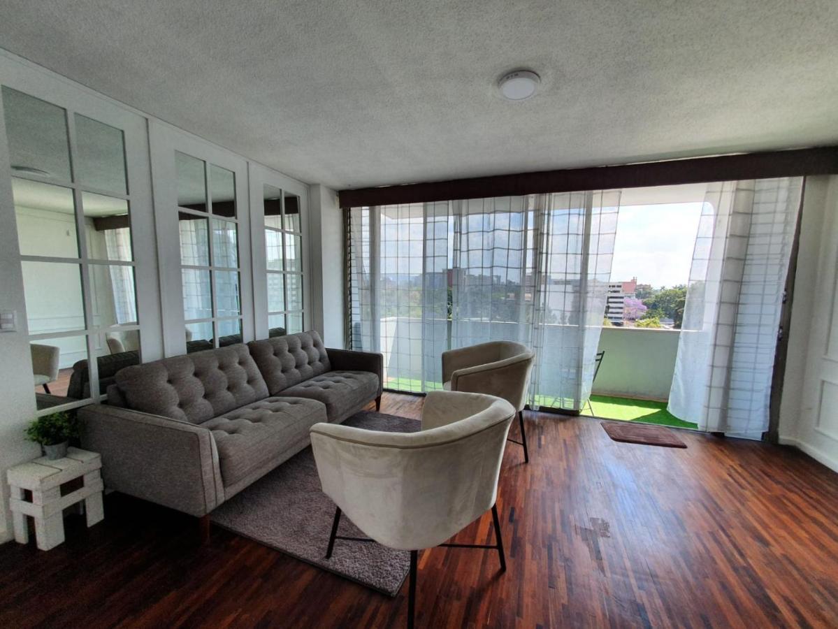 Apartamento Avenida Reforma Ciudad De Guatemala ภายนอก รูปภาพ